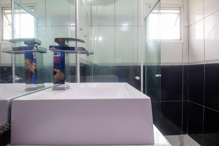 Apartamento para alugar com 54m², 2 quartos e 1 vaga Apartamento para alugar com 54m², 2 quartos e 1 vagaBanheiro