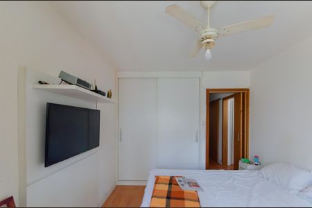 Apartamento à venda com 108m², 3 quartos e 2 vagas Apartamento à venda com 108m², 3 quartos e 2 vagasSuíte