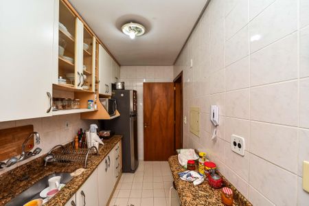 Apartamento à venda com 129m², 2 quartos e 2 vagas Apartamento à venda com 129m², 2 quartos e 2 vagasCozinha
