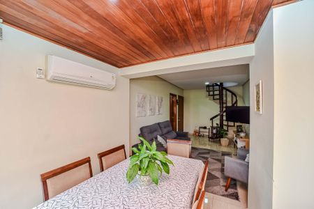 Apartamento à venda com 129m², 2 quartos e 2 vagas Apartamento à venda com 129m², 2 quartos e 2 vagasSala