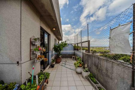 Apartamento à venda com 129m², 2 quartos e 2 vagas Apartamento à venda com 129m², 2 quartos e 2 vagasTerraço