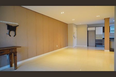 Sala de apartamento para alugar com 3 quartos, 150m² em Jurerê, Florianópolis