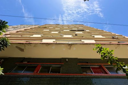 Apartamento à venda com 37m², 1 quarto e sem vaga Apartamento à venda com 37m², 1 quarto e sem vagaFachada