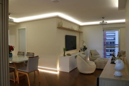 Apartamento para alugar com 100m², 2 quartos e 2 vagasSala