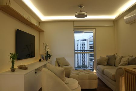 Apartamento para alugar com 100m², 2 quartos e 2 vagasSala