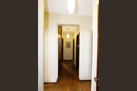 Apartamento à venda com 140m², 4 quartos e 2 vagasCorredor