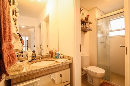 Apartamento à venda com 58m², 2 quartos e 1 vaga Apartamento à venda com 58m², 2 quartos e 1 vagaBanheiro