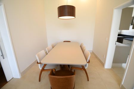 Sala de casa de condomínio à venda com 2 quartos, 156m² em Chácara Bela Vista, Campinas