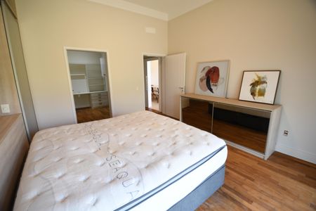 Casa de condomínio à venda com 156m², 2 quartos e 4 vagasSuíte 1