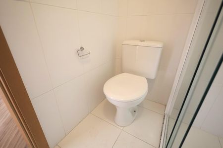 Apartamento à venda com 60m², 2 quartos e 1 vaga Apartamento à venda com 60m², 2 quartos e 1 vagaBanheiro Social