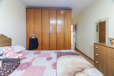 Casa à venda com 196m², 3 quartos e 3 vagas Casa à venda com 196m², 3 quartos e 3 vagasSuíte