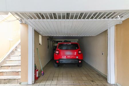 Casa à venda com 196m², 3 quartos e 3 vagas Casa à venda com 196m², 3 quartos e 3 vagasGaragem