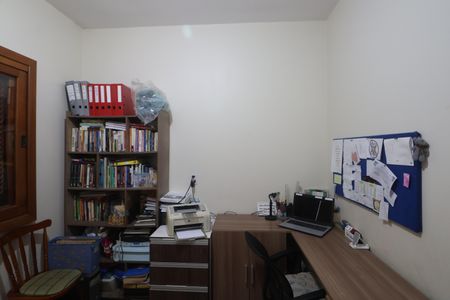 Casa à venda com 350m², 5 quartos e 2 vagasQuarto 3