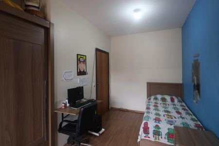 Casa à venda com 350m², 5 quartos e 2 vagasQuarto 2