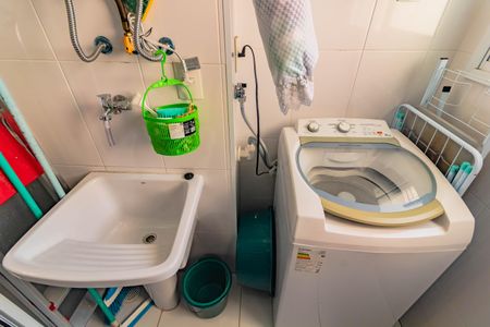 Apartamento à venda com 67m², 2 quartos e 1 vagaÁrea de Serviço