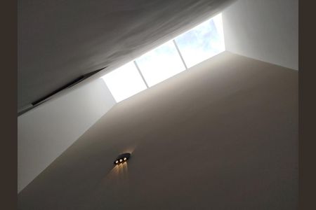 Casa à venda com 245m², 3 quartos e 5 vagasEscada