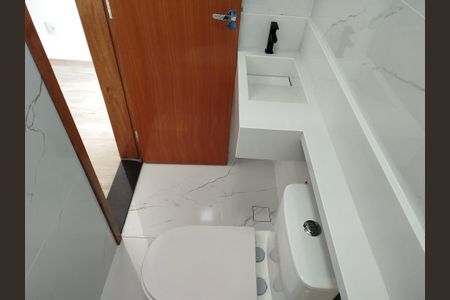 Casa à venda com 245m², 3 quartos e 5 vagasBanheiro da Suíte 1