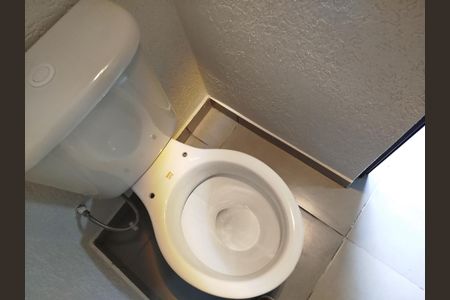 Casa à venda com 245m², 3 quartos e 5 vagasBanheiro do Salão 