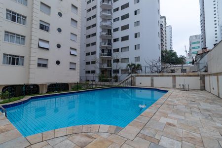 Apartamento à venda com 90m², 2 quartos e 2 vagas Apartamento à venda com 90m², 2 quartos e 2 vagasÁrea comum - Piscina