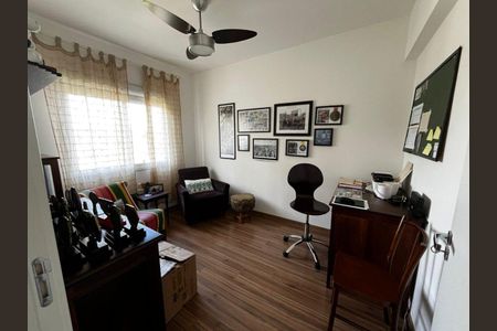 Quarto 2 de apartamento para alugar com 2 quartos, 130m² em Santo Antônio, Porto Alegre
