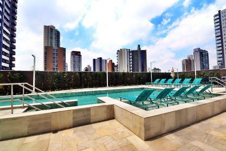 Apartamento à venda com 185m², 3 quartos e 3 vagasÁrea comum - Piscina