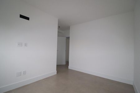 Apartamento à venda com 185m², 3 quartos e 3 vagasSuíte 2