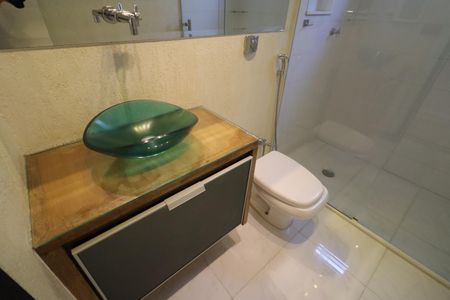 Casa à venda com 160m², 4 quartos e 2 vagasBanheiro da Suíte 1