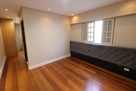 Casa à venda com 160m², 4 quartos e 2 vagasSuíte 1