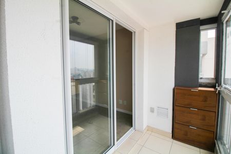Apartamento à venda com 40m², 1 quarto e 1 vaga Apartamento à venda com 40m², 1 quarto e 1 vagaVaranda