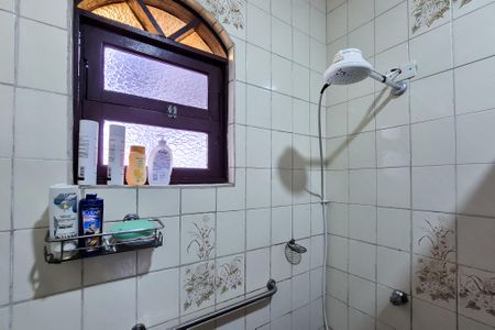 Casa à venda com 230m², 3 quartos e 4 vagasBanheiro da suíte