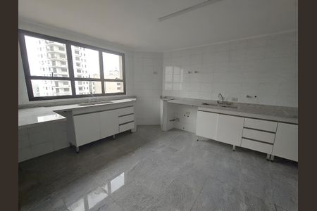 Apartamento para alugar com 637m², 4 quartos e 4 vagas