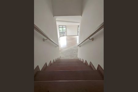 Apartamento para alugar com 637m², 4 quartos e 4 vagas