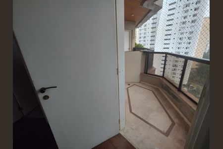 Varanda do Quarto 3 de apartamento para alugar com 4 quartos, 455m² em Morumbi, São Paulo