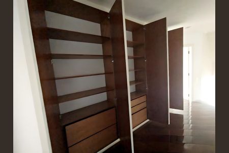 Corredor de apartamento para alugar com 4 quartos, 455m² em Morumbi, São Paulo