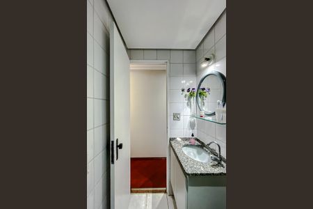 Apartamento à venda com 61m², 3 quartos e 1 vaga Apartamento à venda com 61m², 3 quartos e 1 vagaBanheiro Social