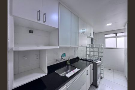 Apartamento à venda com 93m², 2 quartos e 2 vagasCozinha
