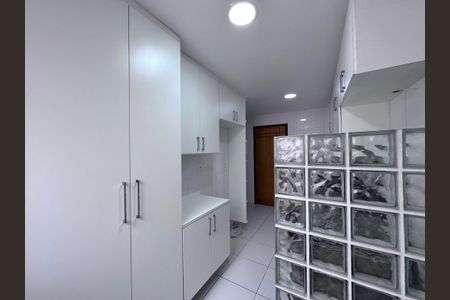 Apartamento à venda com 93m², 2 quartos e 2 vagasÁrea de Serviço