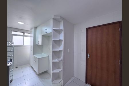 Apartamento à venda com 93m², 2 quartos e 2 vagasCozinha