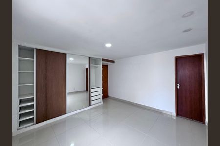 Apartamento à venda com 93m², 2 quartos e 2 vagasSuíte 1