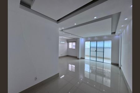 Apartamento à venda com 93m², 2 quartos e 2 vagasSala