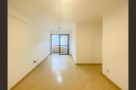 Sala de apartamento para alugar com 2 quartos, 67m² em Indianópolis, São Paulo