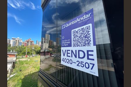 Apartamento à venda com 123m², 2 quartos e 1 vaga Apartamento à venda com 123m², 2 quartos e 1 vagaPlaca