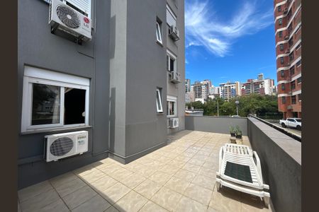 Apartamento à venda com 123m², 2 quartos e 1 vaga Apartamento à venda com 123m², 2 quartos e 1 vagaTerraço