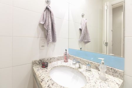 Apartamento à venda com 90m², 3 quartos e 2 vagas Apartamento à venda com 90m², 3 quartos e 2 vagasBanheiro Social