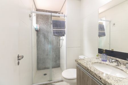 Apartamento à venda com 90m², 3 quartos e 2 vagas Apartamento à venda com 90m², 3 quartos e 2 vagasBanheiro da Suíte