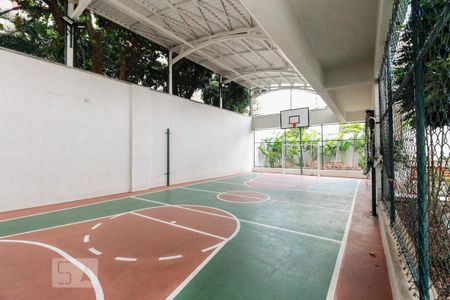 Apartamento à venda com 90m², 3 quartos e 2 vagas Apartamento à venda com 90m², 3 quartos e 2 vagasÁrea comum - Quadra