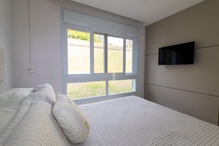 Casa de condomínio à venda com 198m², 2 quartos e 2 vagas Casa de condomínio à venda com 198m², 2 quartos e 2 vagasSuite