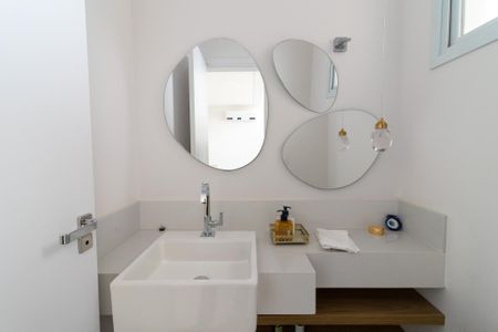 Casa de condomínio à venda com 198m², 2 quartos e 2 vagas Casa de condomínio à venda com 198m², 2 quartos e 2 vagasLavabo