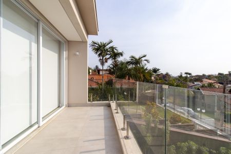 Casa de condomínio à venda com 198m², 2 quartos e 2 vagas Casa de condomínio à venda com 198m², 2 quartos e 2 vagasVaranda