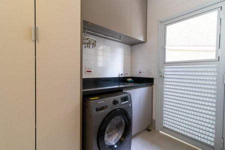 Casa de condomínio à venda com 198m², 2 quartos e 2 vagas Casa de condomínio à venda com 198m², 2 quartos e 2 vagasÁrea de Serviço